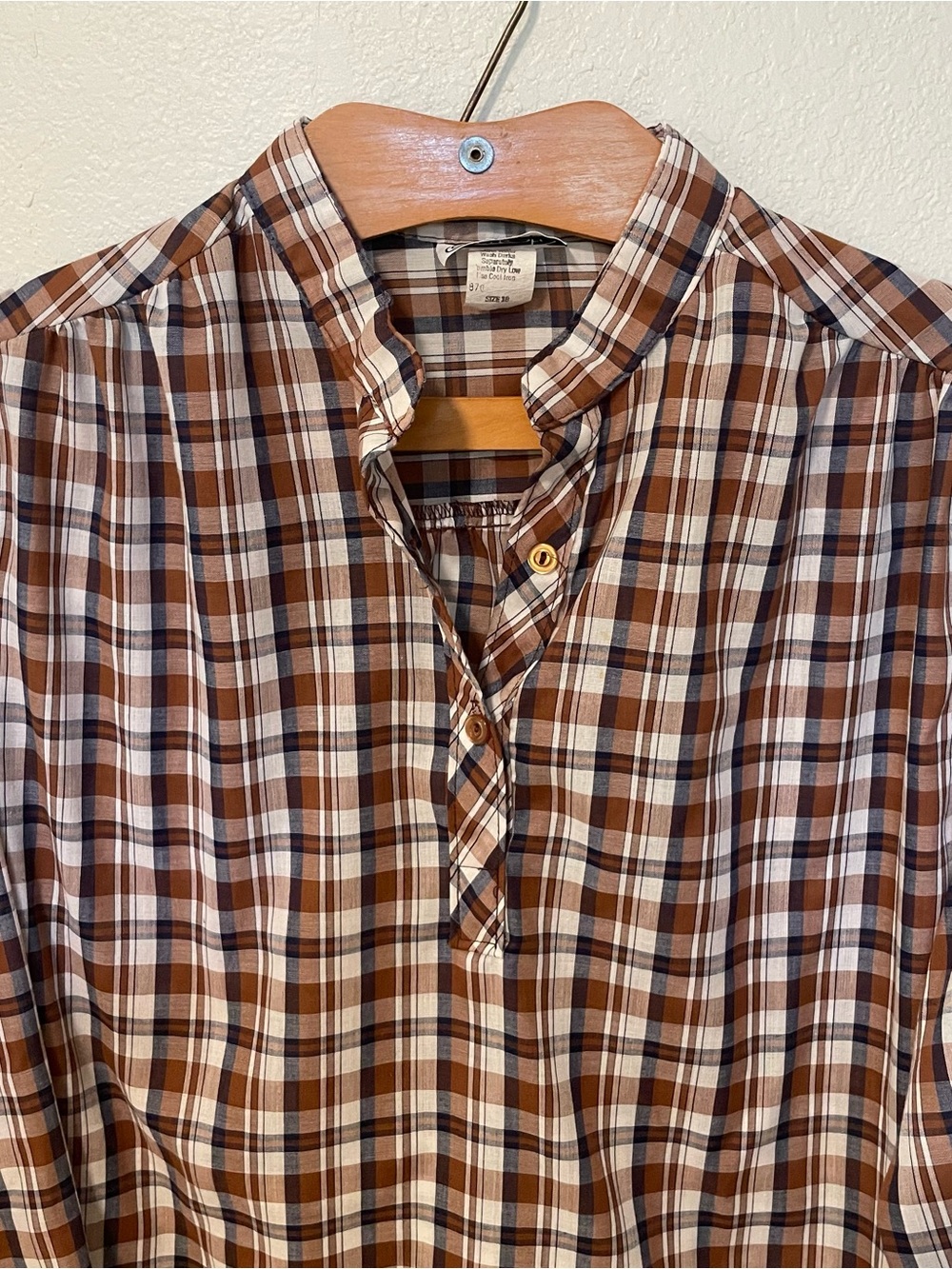 Vintage 70s/80s Copy-Cats Plaid Mandarin Collar Henley Blouse - Picture 3 of 6